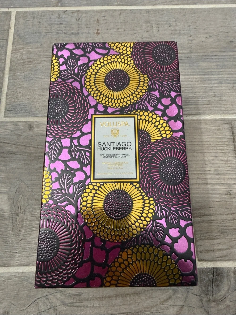 Voluspa Santiago Huckleberry Reed Diffuser - Purple & Gold Floral Box